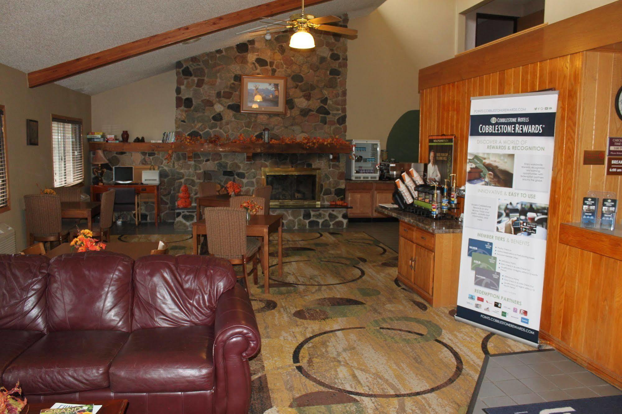 Boarders Inn And Suites By Cobblestone Hotels - Ripon Exteriör bild